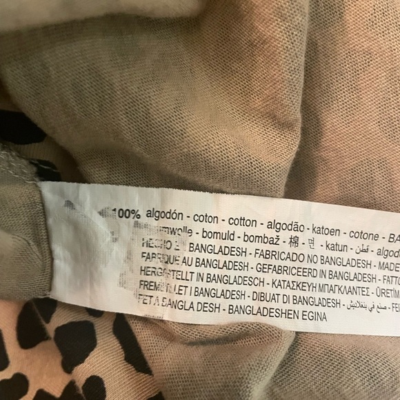 Zara Tan Black Cheetah Leopard Short Sleeve Scoop Neck Loose Top Size S - Picture 4 of 5